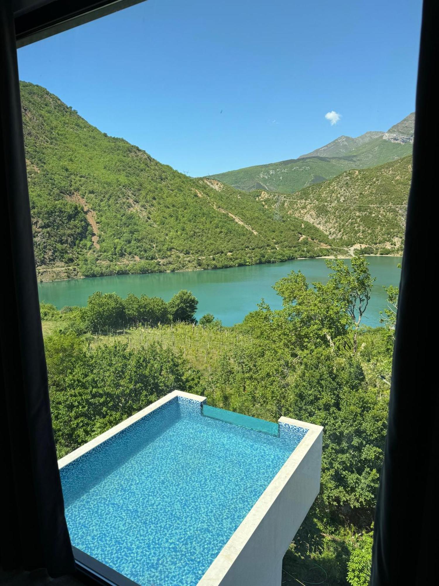 Koman Paradise By Romina Shkodër Exteriör bild